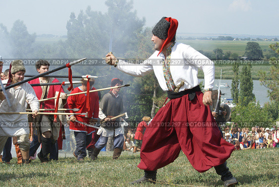 Азов, реконструкция осадного сидения казаков 1641 года (2008 год). Редакционное фото, фотограф Александр Тихонов / Фотобанк Лори