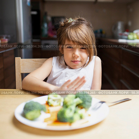 baby girl having enough healthy food. Стоковое фото, агентство Ingram Publishing / Фотобанк Лори
