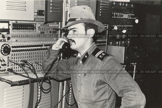 Байконур. 1976 год. Связист. солдат-срочник советской армии. Редакционное фото, фотограф Retro / Фотобанк Лори