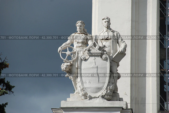 Барельеф павильона № 59 "Зерно (Золото)". ВДНХ. Москва (2011 год). Редакционное фото, фотограф lana1501 / Фотобанк Лори