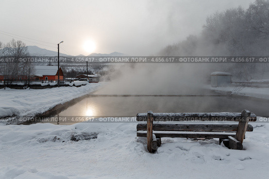 Бассейн с термальной водой. Камчатка, село Эссо (2013 год). Стоковое фото, фотограф А. А. Пирагис / Фотобанк Лори