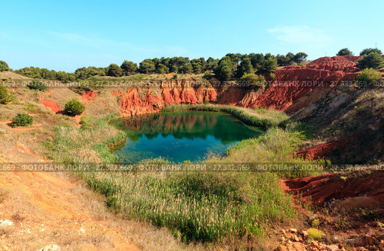 Bauxite Lake Cave near Otranto, Italy. Стоковое фото, фотограф Юрий Брыкайло / Фотобанк Лори