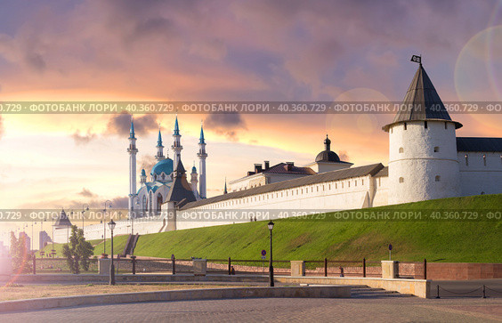 Beautiful sunset over the Kazan Kremlin. Russia (2016 год). Стоковое фото, фотограф Belikart / Фотобанк Лори
