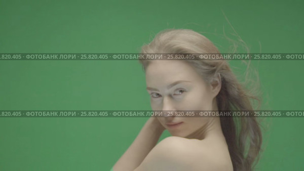 Beauty portrait of woman face on. Стоковое видео, видеограф Серёга / Фотобанк Лори