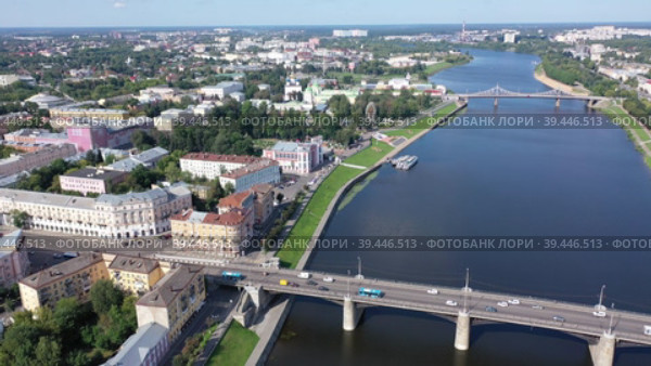 Bird's eye view of Volga and waterfront of Tver. Savior Transfiguration Cathedral seen from above. Стоковое видео, видеограф Яков Филимонов / Фотобанк Лори