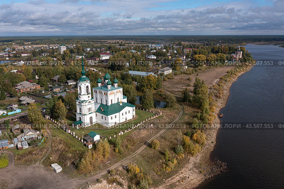 Благовещенский собор летом, Сольвычегодск, Котласский район, Архангельская область, вид сверху (2022 год). Стоковое фото, фотограф Николай Гернет / Фотобанк Лори