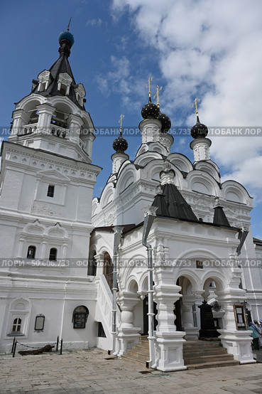 Blagoveshchensky Orthodox Monastery in the central part of the city of Murom, Russia. Редакционное фото, фотограф Алексей Кузнецов / Фотобанк Лори