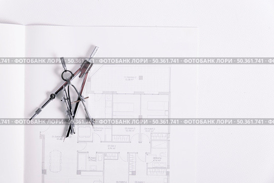 blueprints compasses. Стоковое фото, агентство Ingram Publishing / Фотобанк Лори