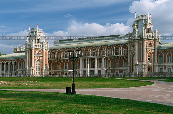 Большой Царицынский дворец (2012 год). Редакционное фото, фотограф Алексей Голованов / Фотобанк Лори