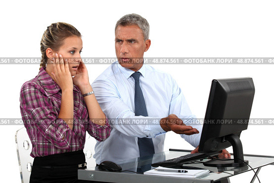 Boss highlighting mistake. Стоковое фото, агентство Ingram Publishing / Фотобанк Лори