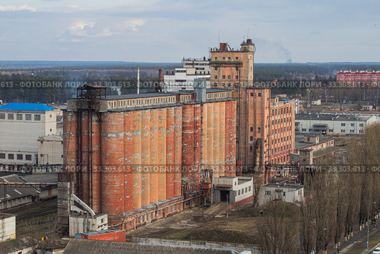 Брянск. Мельничный комбинат «Мелькрукк» (2020 год). Редакционное фото, фотограф Литвяк Игорь / Фотобанк Лори
