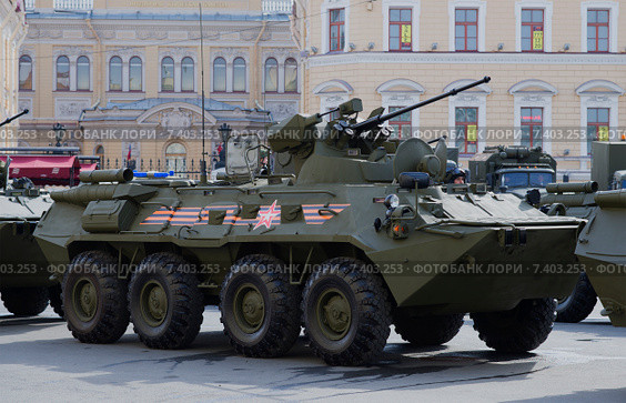БТР-82А перед репетицией парада в честь Дня Победы крупным планом. Санкт-Петербург (2015 год). Редакционное фото, фотограф Виктор Карасев / Фотобанк Лори