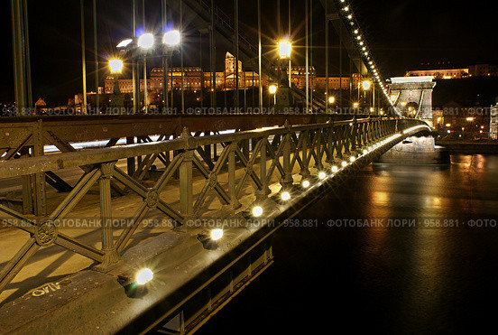Будапешт, цепной мост (2008 год). Стоковое фото, фотограф Paul Bee / Фотобанк Лори