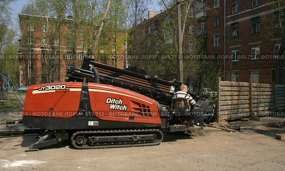 Буровая машина горизонтальной проходки (2009 год). Редакционное фото, фотограф Антон Алябьев / Фотобанк Лори