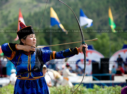 Бурятская лучница (2010 год). Редакционное фото, фотограф Александр Подшивалов / Фотобанк Лори