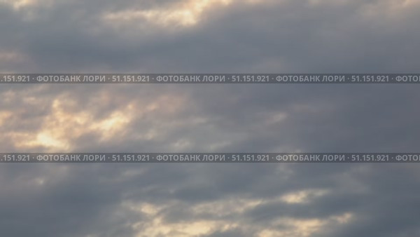 Быстро движущиеся облака. Стоковое видео, видеограф Алексей Букреев / Фотобанк Лори