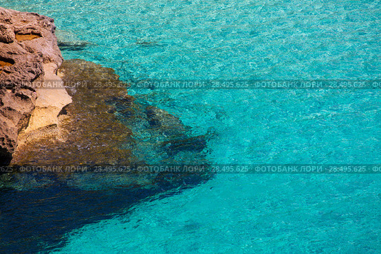 Cala Mitjaneta in Menorca Ciutadella at Balearic islands. Стоковое фото, фотограф Tono Balaguer / Ingram Publishing / Фотобанк Лори