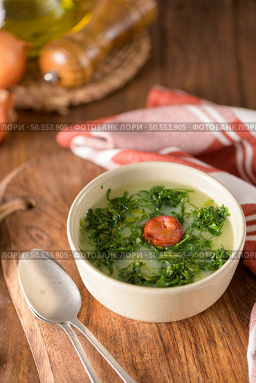 Caldo verde popular soup in Portuguese cuisine. traditional ingredients for caldo verde are potatoes, collard greens , olive oil and salt. Additionally garlic or onion may be added. Стоковое фото, агентство Ingram Publishing / Фотобанк Лори