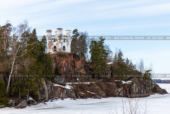Chapel Ludwigsburg, rocky necropolis island. Vyborg (2023 год). Стоковое фото, фотограф EugeneSergeev / Фотобанк Лори