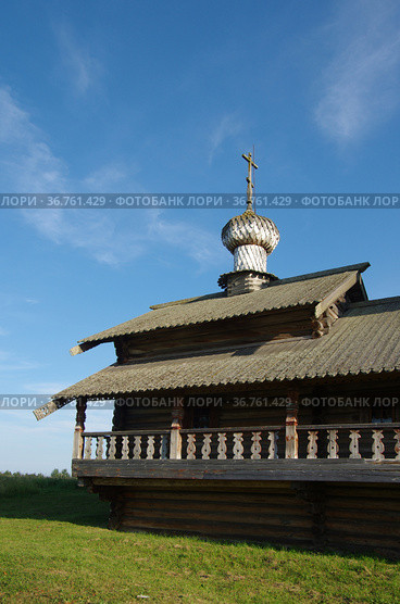 Часовня Петра и Павла, деревня Насоновщина (Волкостров). Медвежьегорский район, Карелия, Россия (2021 год). Редакционное фото, фотограф Natalia Sidorova / Фотобанк Лори