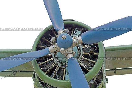 Часть старого самолета биплана на белом фоне. Old classic cornhusker airplane. Стоковое фото, фотограф Татьяна Д / Фотобанк Лори