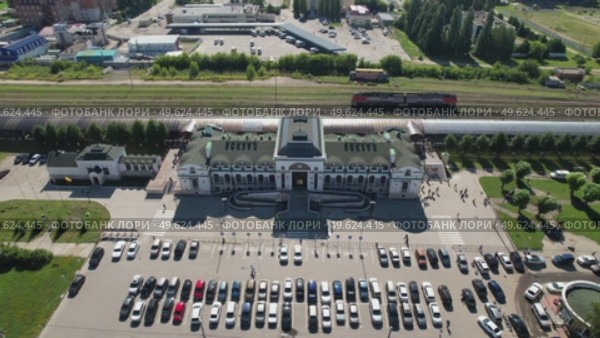 Чебоксары - железнодорожный вокзал (аэросъемка 2022 года) Стоковое видео, видеограф Владислав Самошкин / Фотобанк Лори