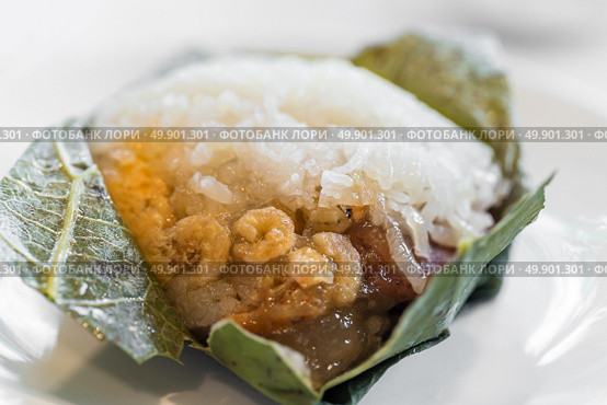 Chinese dim sum sticky rice dumpling - Chinese groumet cuisine. Стоковое фото, агентство Ingram Publishing / Фотобанк Лори