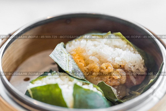 Chinese dim sum sticky rice dumpling - Chinese groumet cuisine. Стоковое фото, агентство Ingram Publishing / Фотобанк Лори