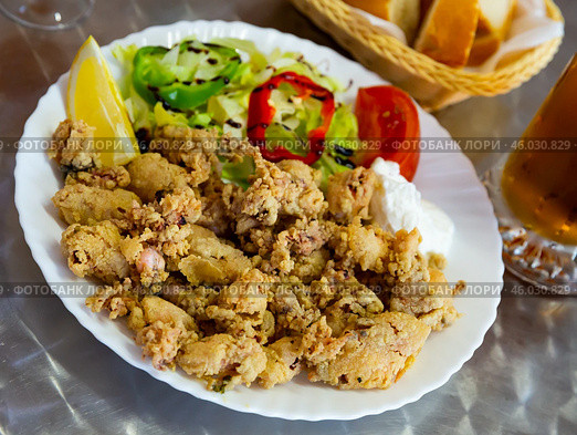 Chipirones battered fried baby squid. Стоковое фото, фотограф Яков Филимонов / Фотобанк Лори