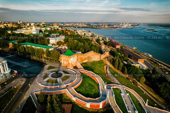 Чкаловская лестница, Нижегородский кремль и Стрелка (2021 год). Стоковое фото, фотограф Илья Старков / Фотобанк Лори