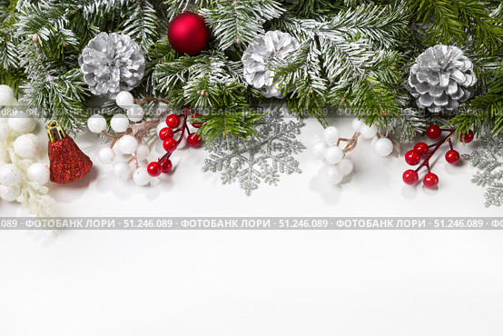 Christmas card with fir branches and Christmas decorations. Стоковое фото, фотограф Ирина Толокновская / Фотобанк Лори