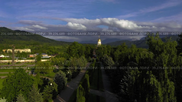 Church Vladikavkaz aerial video view. Стоковое видео, видеограф Поскребышев Михаил / Фотобанк Лори
