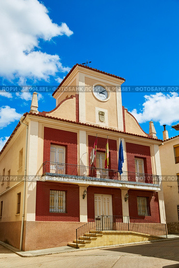 City town hall in Talayuelas Cuenca at Castilla la Mancha of spain. Стоковое фото, агентство Ingram Publishing / Фотобанк Лори