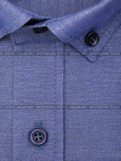 Close-up of a button placket on a blue violet shirt. Стоковое фото, фотограф Сергей Чайко / Фотобанк Лори