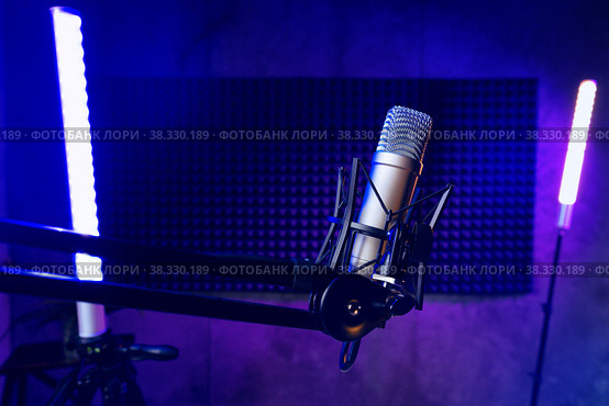 Close up of professional microphone in recording studio. Стоковое фото, фотограф Сергей Толмачёв / Фотобанк Лори