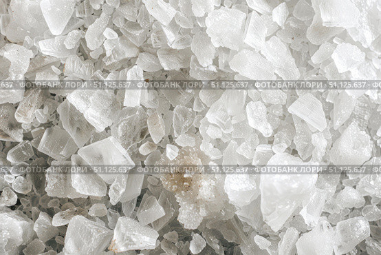 Coarse white crystals of himalayan pink salt forming an abstract textured background. Стоковое AI-изображение, AI-художник Иван Рябоконь / Фотобанк Лори