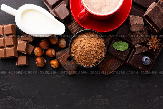 cocoa powder with milk. Стоковое фото, агентство Ingram Publishing / Фотобанк Лори