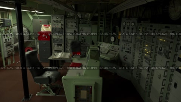 Cold War Missile Launch Control Room With Lights Off. Стоковое видео, видеограф Поскребышев Михаил / Фотобанк Лори