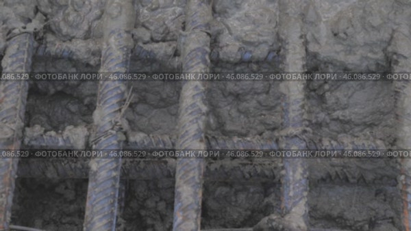 Construction, pouring metal structures with concrete строительство, заливка металлоконструкций бетоном. Стоковое видео, видеограф Опока Алексей / Фотобанк Лори