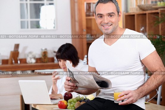 Couple having breakfast. Стоковое фото, агентство Ingram Publishing / Фотобанк Лори