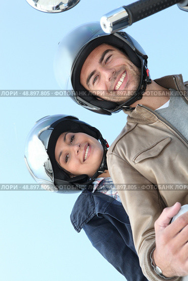 couple of bikers on a ride. Стоковое фото, агентство Ingram Publishing / Фотобанк Лори