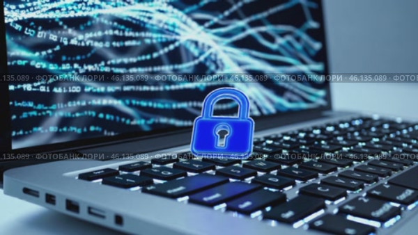 Cybersecurity concept with blue padlock over laptop keyboard. Стоковое видео, видеограф Данил Руденко / Фотобанк Лори