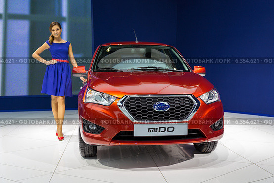 Datsun mi-DO. Московский международный автомобильный салон 2014. Редакционное фото, фотограф Сергей Лаврентьев / Фотобанк Лори