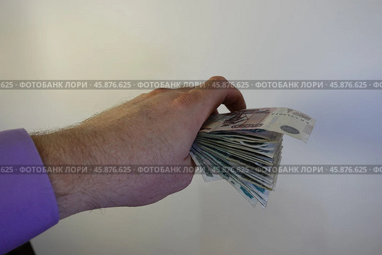 Деньги в руке. Money in hand. Стоковое фото, фотограф Юрий Пуликов / Фотобанк Лори