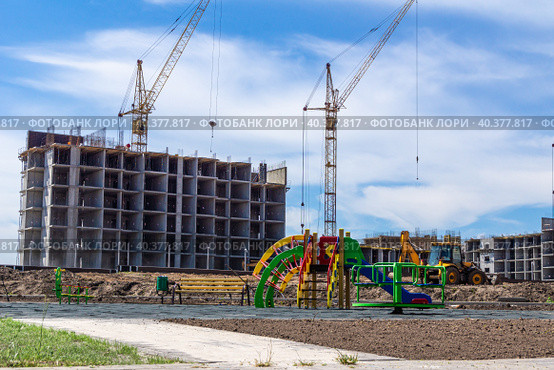 Development of new territories for mid-rise residential development using the monolithic frame construction method. Стоковое фото, фотограф Дмитрий Коростылев / Фотобанк Лори