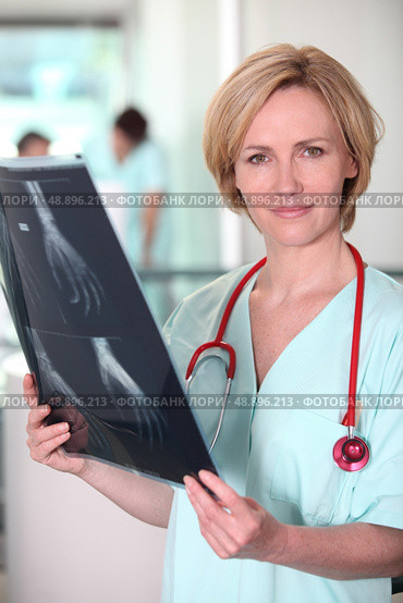 Doctor with patient. Стоковое фото, агентство Ingram Publishing / Фотобанк Лори