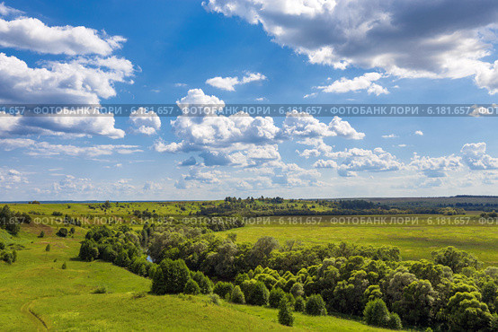 Долина реки Серена близ Шамордино (2014 год). Стоковое фото, фотограф Сергей Лаврентьев / Фотобанк Лори