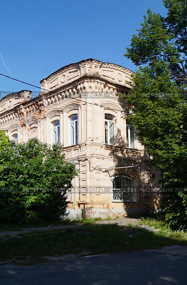 Дом Фомичевых в поселке Мстера Владимирской области (2024 год). Редакционное фото, фотограф Сергей Овчинников / Фотобанк Лори