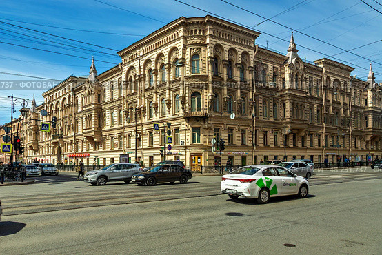 Дом Косиковского - Доходный дом А. М. Тупикова на углу ул. Пестеля и Литейного пр. (2022 год). Редакционное фото, фотограф Владимир Шипикин / Фотобанк Лори
