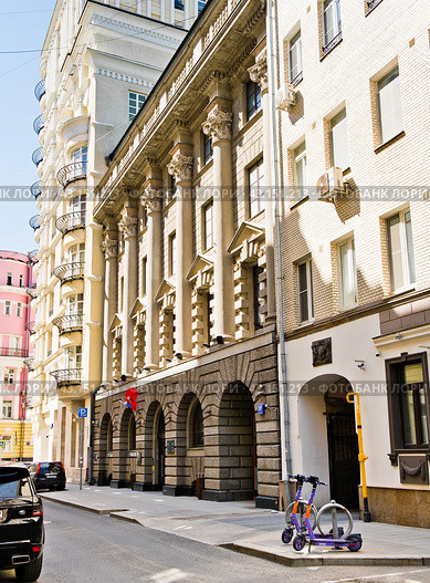 Дом московского архитектурного общества. Ермолаевский переулок, дом 17, строение 1. Москва (2024 год). Редакционное фото, фотограф E. O. / Фотобанк Лори